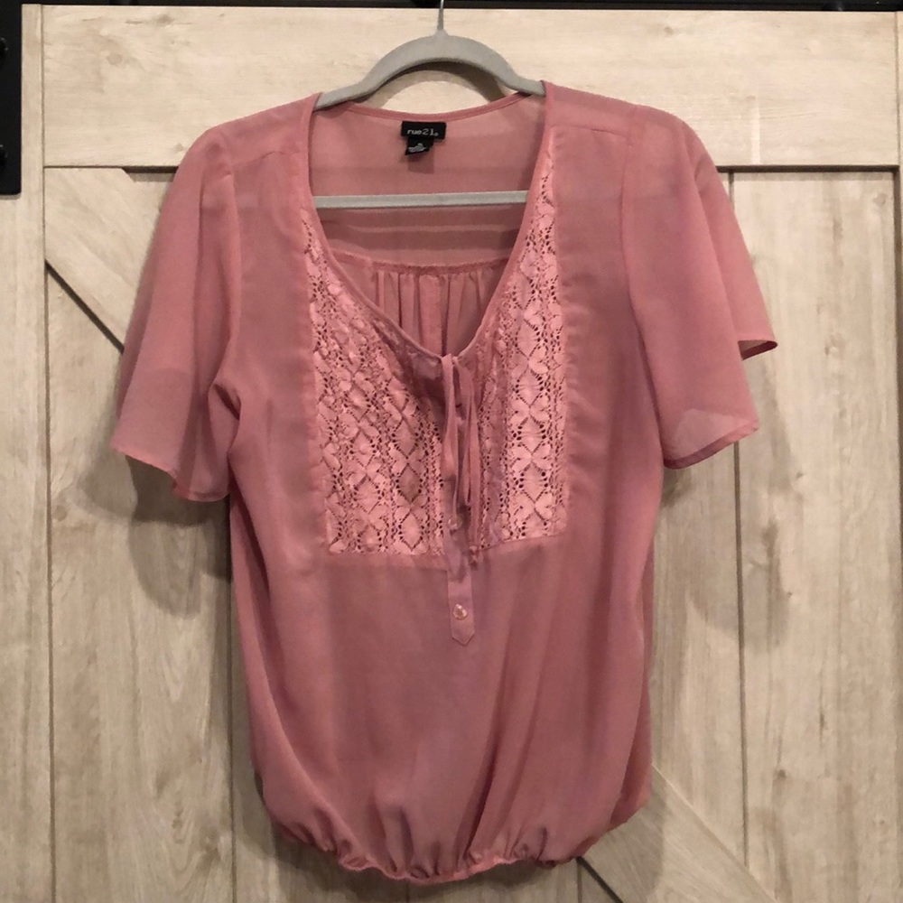 rose/mauve colored flutter sleeve blouse